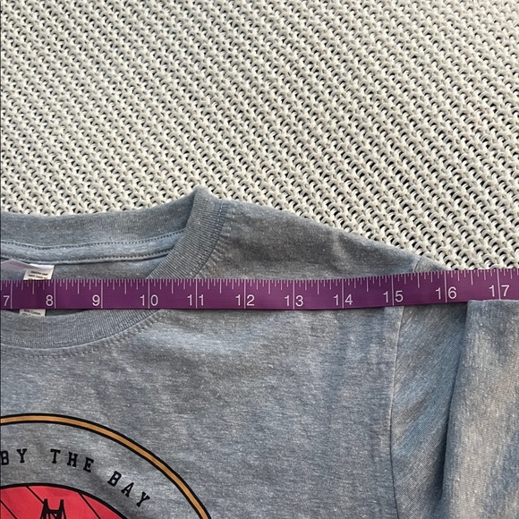 San Francisco Graphic Tee in Light Gray - Picture 5 of 7